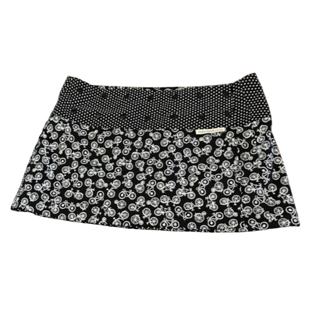 Sweet Spot Skirt, reversible/adjustable skirt, bike pattern.